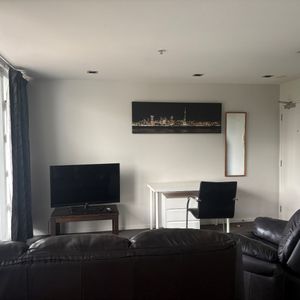 Newly recarpeted - Photo 2