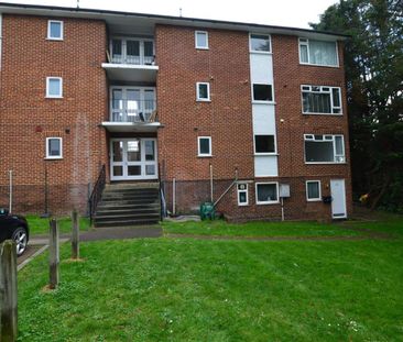 Sandringham Court, Slough, Slough - Photo 1