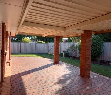 THREE BEDROOM FAMILY HOME - Photo 5