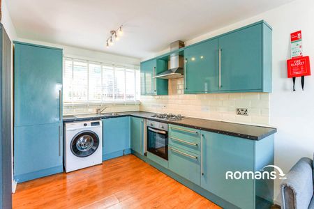 1 bedroom studio to rent - Photo 3