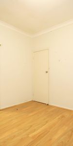 Neat & Cozy One-Bedroom Home in a Convenient Location - Photo 4