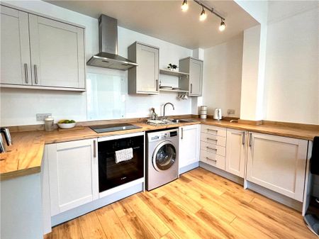 Epsom Road, Guildford, Surrey, GU1 3LE - Photo 3