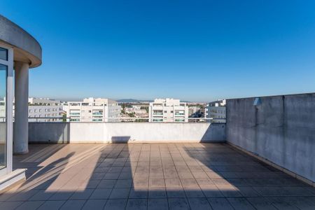 3 bedroom luxury Flat for rent in Oeiras, Lisbon - Photo 2