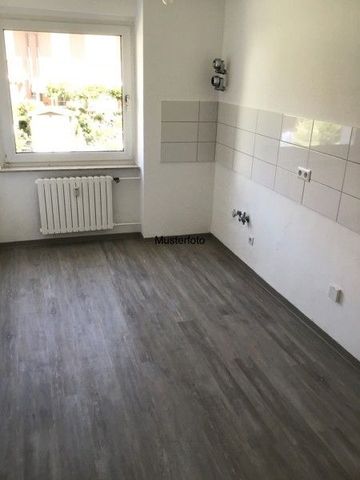 Ober-Dorstfeld 3 Zimmer Wannenbad und Balkon - Foto 3