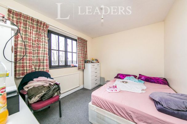 2 bedroom apartment to rent Stable Close, Stanway, Colchester, CO3 - Photo 1