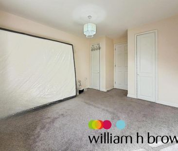 4 bedroom townhouse to rent - Photo 3