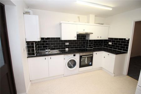 2 bedroom terraced house to rent - Photo 5
