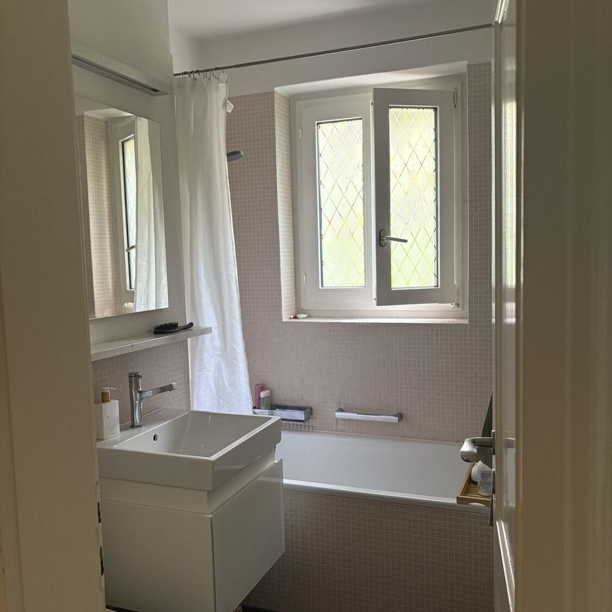 21/2 ZI-WOHNUNG À ZÜRICH - KREIS 7 FLUNTERN, MEUBLÉ, TEMPORAIRE - Foto 1