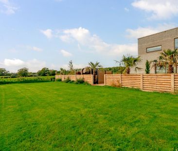 6 bedroom detached house to rent - Photo 4