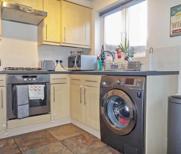 3 bedroom terraced house to rent - Photo 6