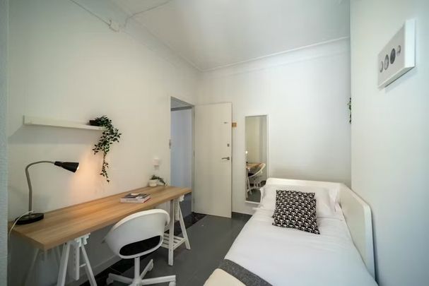 Carrer Pizarro, Valencia, Valencian Community 46004 - Foto 1