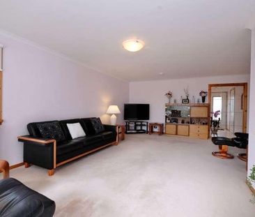 Cairnlee Avenue East, Cults, Aberdeen, AB15 - Photo 1