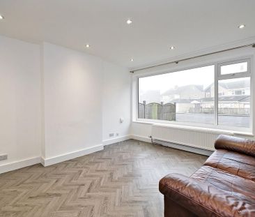 3 bedroom detached house to rent - Photo 1