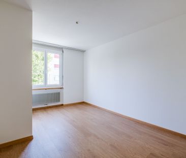 Live in the heart of Biberist! - Photo 4