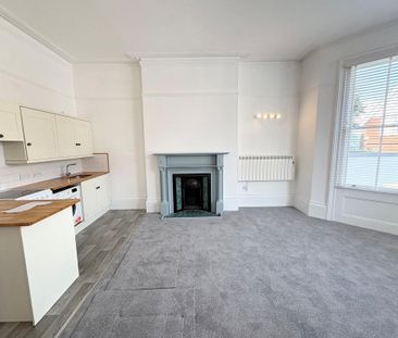 Studio to rent - Photo 2