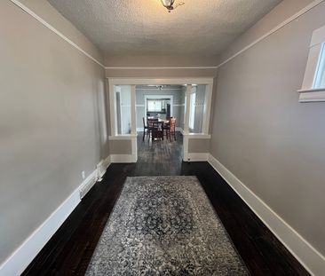 2 Bedroom Upper Unit in King George - Photo 2