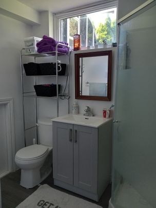 For Lease - 1 Bendamere Drive, Grimsby, Ontario - Photo 1