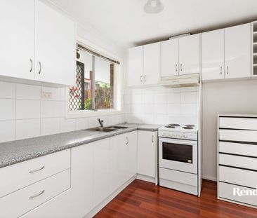 NEAT ONE BEDROOM IN GREAT LOCATION! - Photo 5