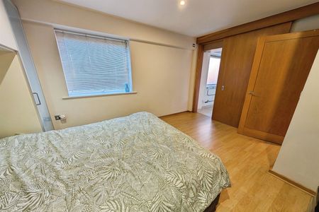 West Central, Portland Street, SO14 - Photo 4