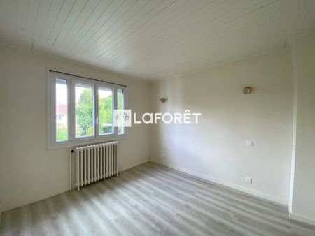 House - Photo 2