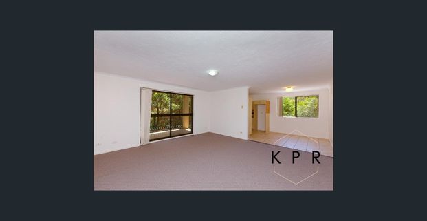 Spacious apartment in Quiet Street - Photo 1