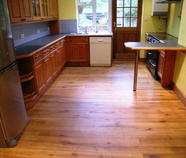 Raymond Crescent, Guildford, GU2 7SZ - Photo 3