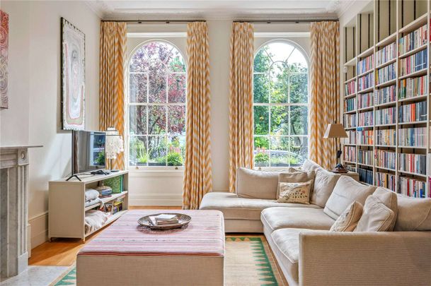 SHORT LET. Exceptional Grade II Listed Home on Duncan Terrace. - Photo 1