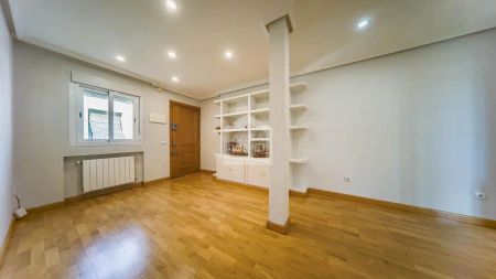 Piso de alquiler en De Vallehermoso, Arapiles - Photo 2