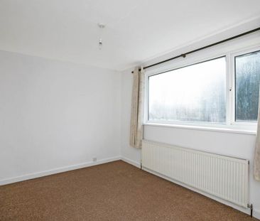 3 bedroom detached bungalow to rent - Photo 4