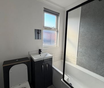 3 Bed Terraced House, Munster Road, L13 - Photo 5