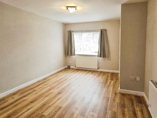 3 bedroom end of terrace house to rent - Photo 1