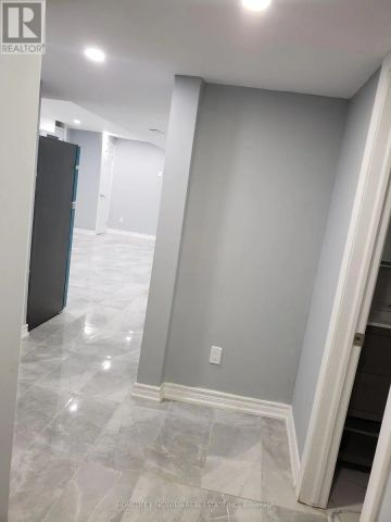 24 WESTON CRESCENT - Photo 3