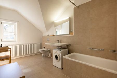 Appartement d’affaires meublé de 2,5 pièces à thème ? Le Corbusier ? - Photo 2