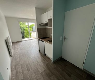 Location Appartement 1 pièce 21m² FRANQUEVILLE ST PIERRE 76520 - Photo 2