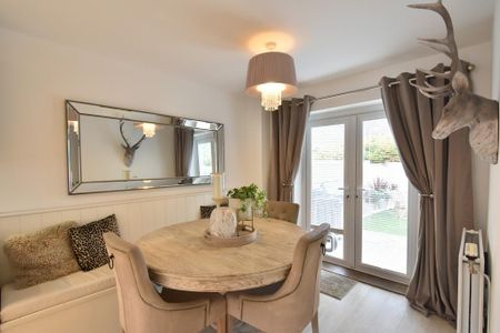 3 bedroom end of terrace house to rent - Photo 3