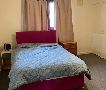 2 Bed Flat, Oldcroft Place, AB16 - Photo 4