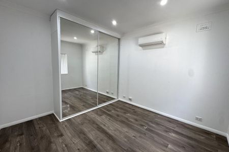 NEWLY RENOVATED FAMILY HOME - Photo 2