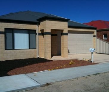 Pets Allow! Top Locale. Walk to Everything! Ultra-convenient life style! - Photo 6
