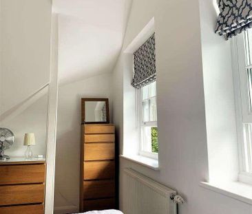 Surbiton, Surrey, KT6 - Photo 4