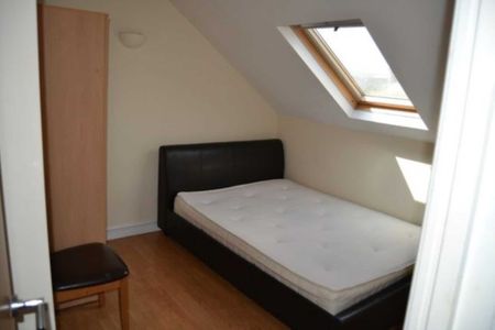 Price £1,410 pcm - Available 01/08/2025 - Furnished - Photo 5