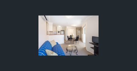 FULLY FURNISHED IN UNBEATABLE LOCATION! - Photo 5