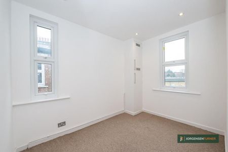 3 bedroom flat to rent - Photo 5