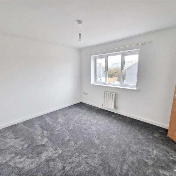 Falmouth Road, Helston - Photo 1