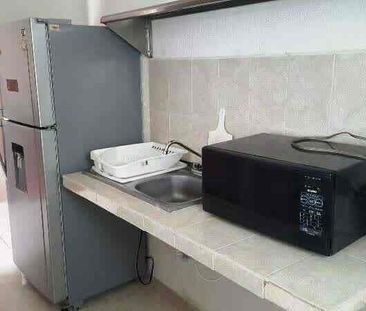 En renta casa amueblada de una planta y 2 habitaciones, situada en ... - Photo 5