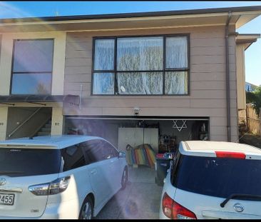 Charming 3BR Home in Papatoetoe - Photo 4