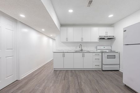 For Lease - 27 Danby Avenue Unit# 2, Toronto, Ontario - Photo 2