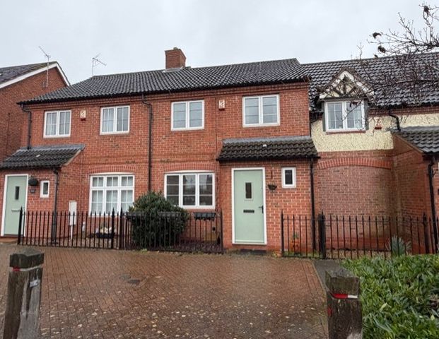 Westlake Avenue, Hampton, Peterborough - Photo 1