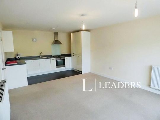 2 bedroom flat to rent - Photo 1