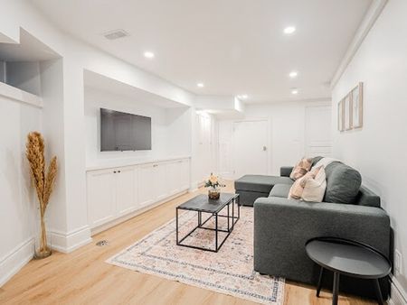 Geary Avenue - Photo 3