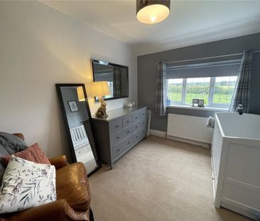 3 bedroom semi-detached house to rent - Photo 3